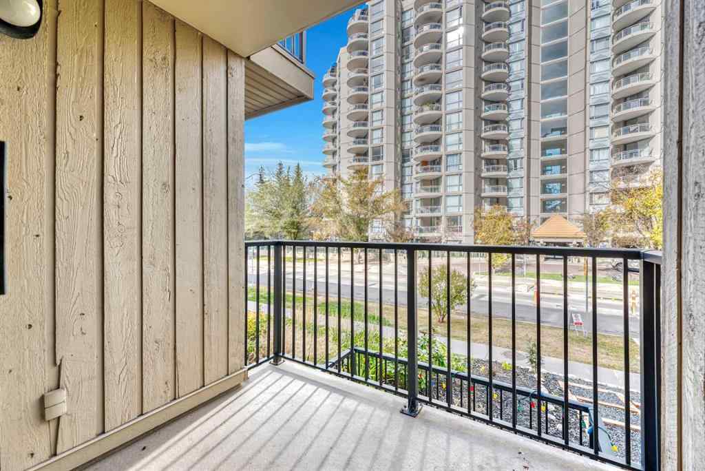 MLS® A2262312 - Unit #11 821 3 Avenue SW in Downtown Commercial Core Calgary, Residential