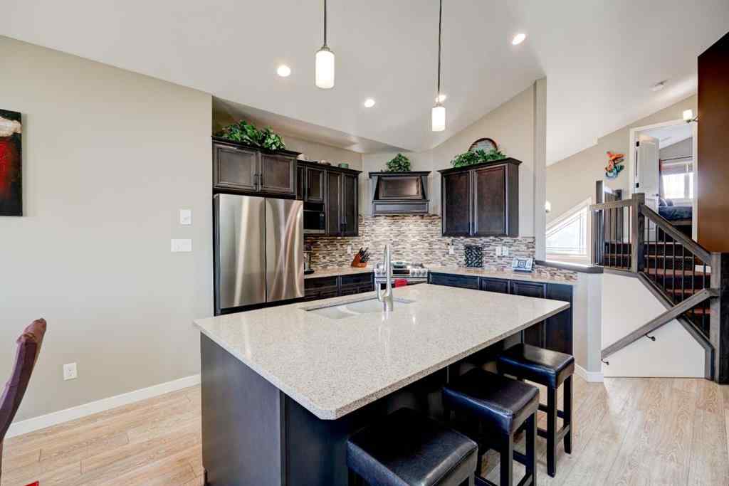 MLS® A2262328 - 103 Canyon Estates Way W in The Canyons Lethbridge, Residential