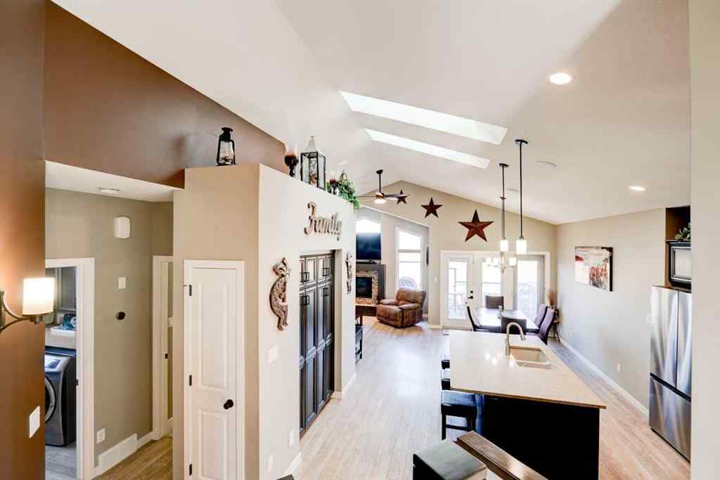 MLS® A2262328 - 103 Canyon Estates Way W in The Canyons Lethbridge, Residential