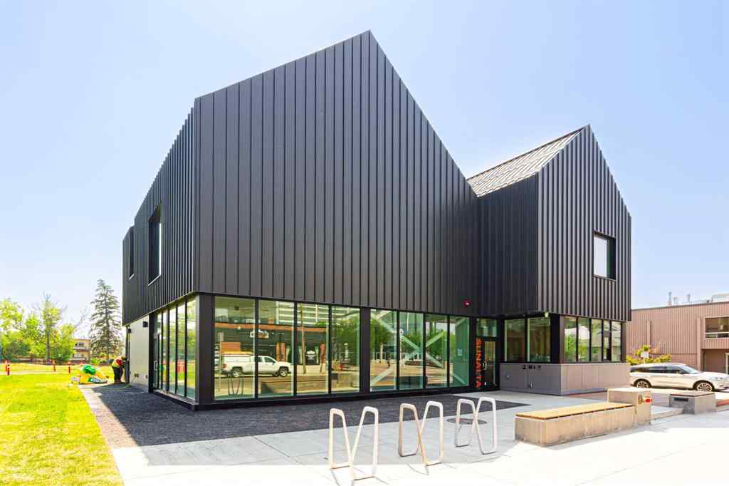 MLS® A2262329 - Unit #306 1829 11 Avenue SW in Sunalta Calgary, Residential