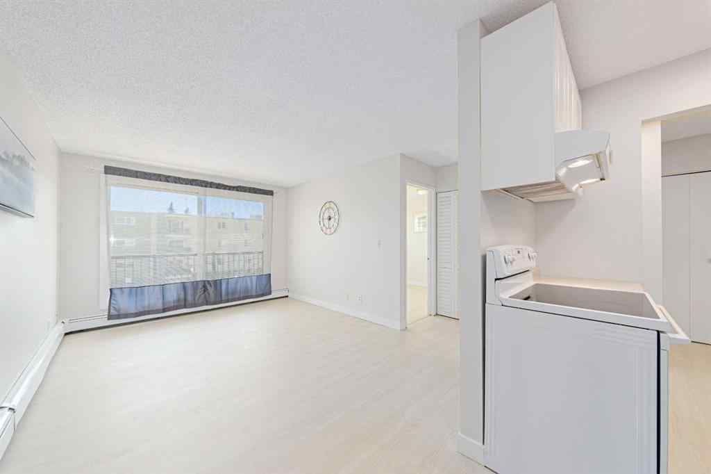 MLS® A2262329 - Unit #306 1829 11 Avenue SW in Sunalta Calgary, Residential