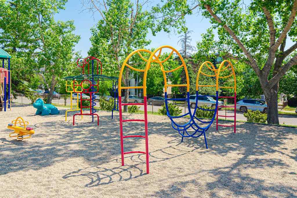 MLS® A2262329 - Unit #306 1829 11 Avenue SW in Sunalta Calgary, Residential