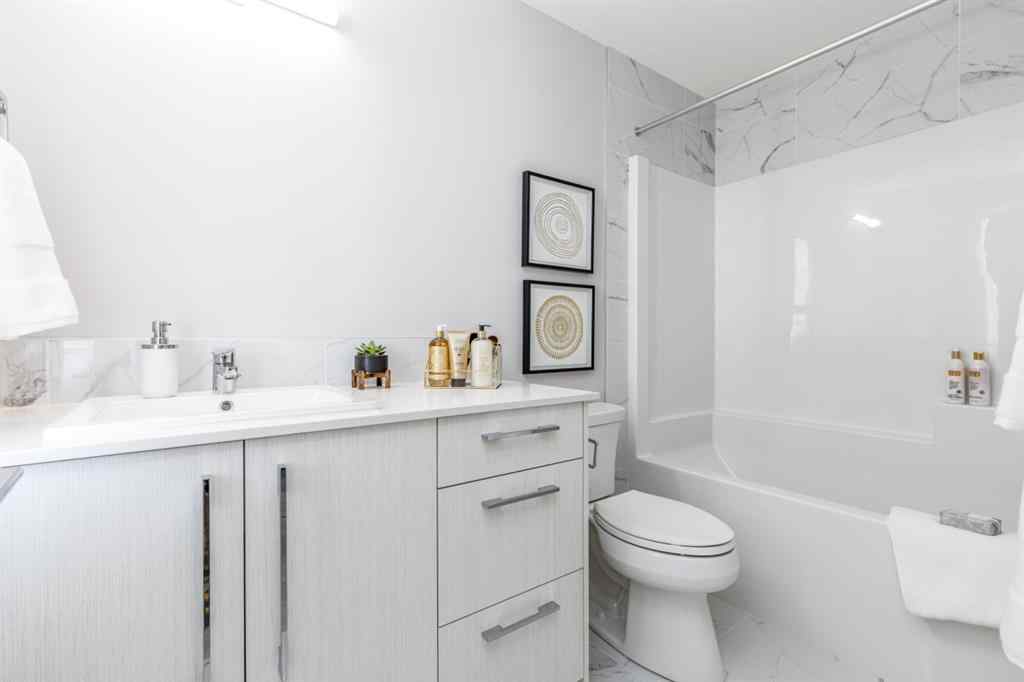 MLS® A2262330 - 156 Bridgeport Green  in Bridgeport Chestermere, Residential