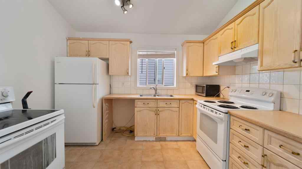 MLS® A2262332 - 215 Taravista Drive  in Taradale Calgary, Residential