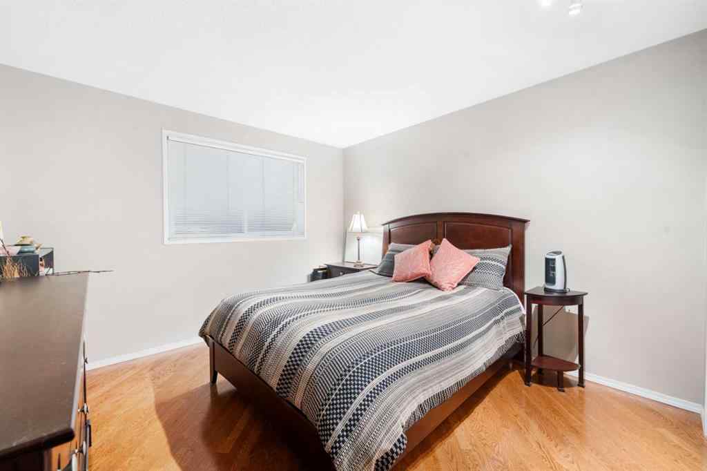 MLS® A2262334 - 48 Thornwood Close NW in Thorncliffe Calgary, Residential