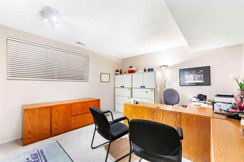 MLS® A2262334 - 48 Thornwood Close NW in Thorncliffe Calgary, Residential