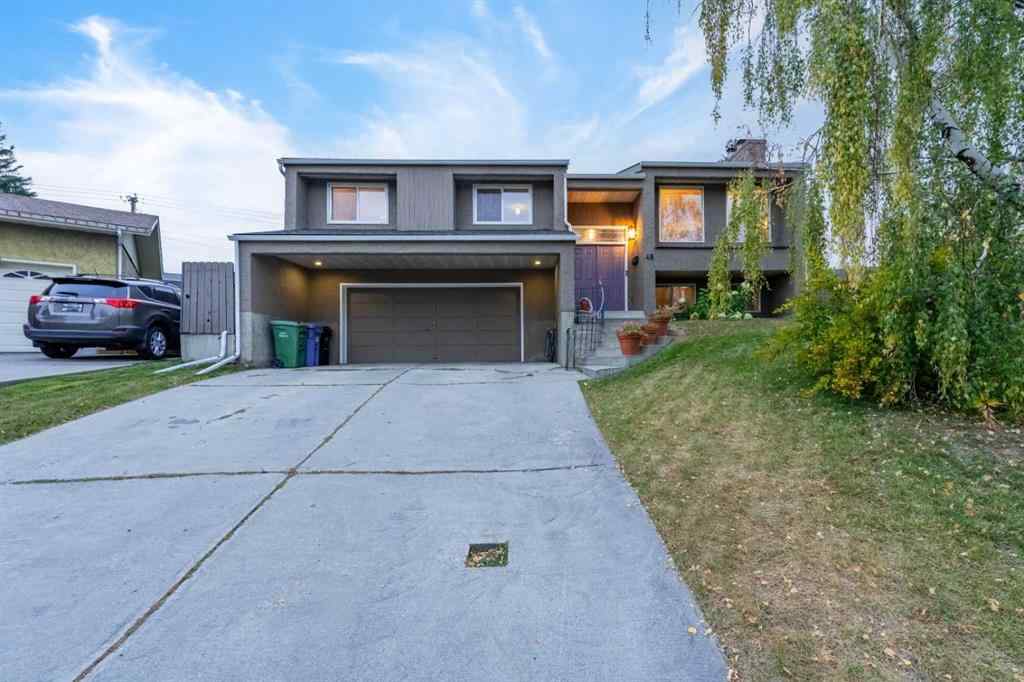 MLS® A2262334 - 48 Thornwood Close NW in Thorncliffe Calgary, Residential