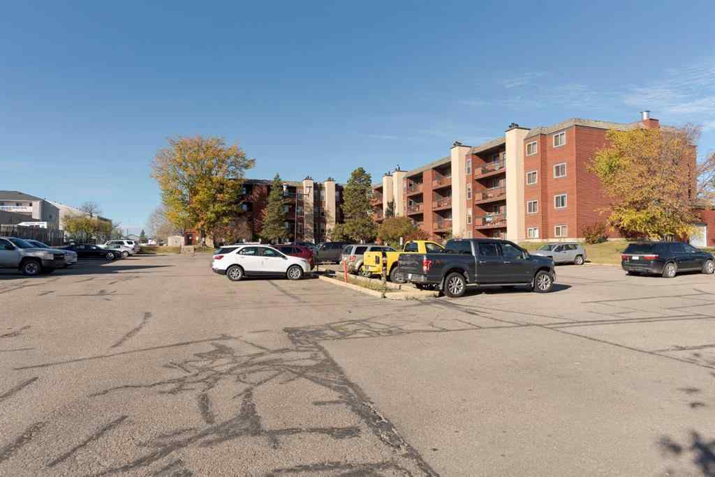 MLS® A2262335 - Unit #111 610 Signal Road  in Thickwood Fort McMurray, Residential