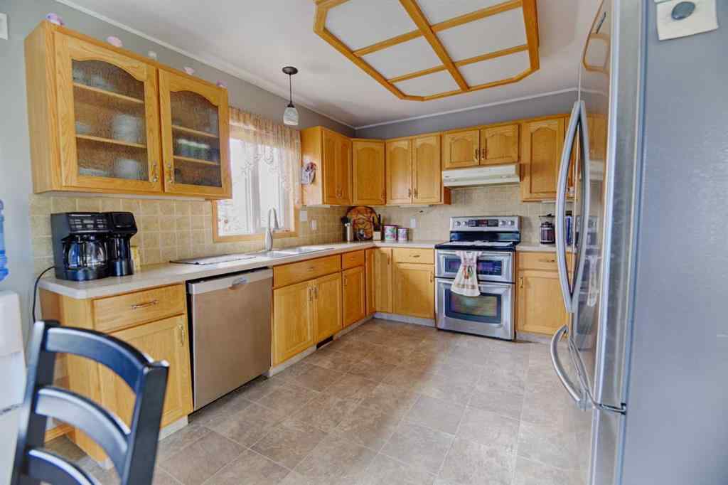 MLS® A2262336 - 406 A Pioneer Crescent Crescent  in NONE Rolling Hills, Residential