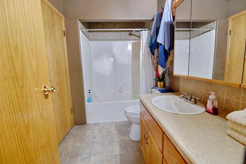 MLS® A2262336 - 406 A Pioneer Crescent Crescent  in NONE Rolling Hills, Residential