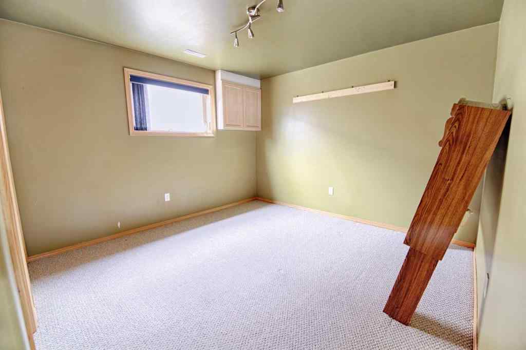 MLS® A2262336 - 406 A Pioneer Crescent Crescent  in NONE Rolling Hills, Residential