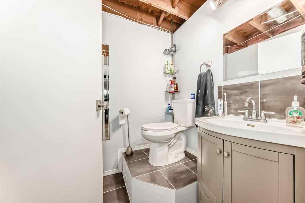 MLS® A2262350 - 167 Woodridge Place SW in Woodlands Calgary, Residential