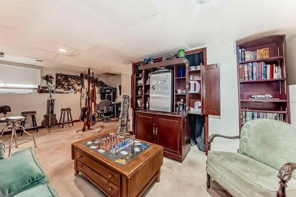 MLS® A2262350 - 167 Woodridge Place SW in Woodlands Calgary, Residential