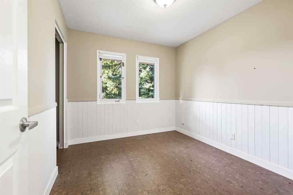 MLS® A2262351 - 331 Parkridge Green SE in Parkland Calgary, Residential