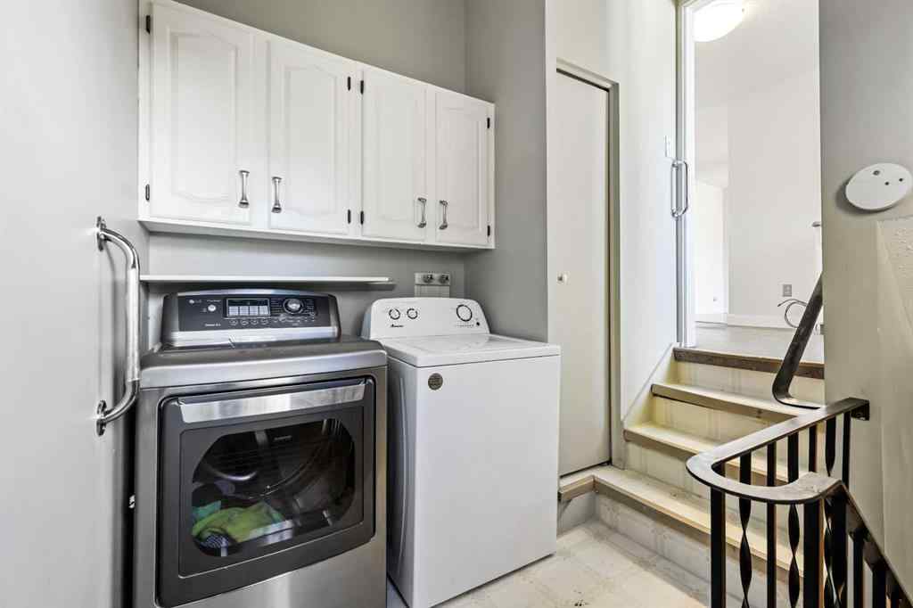 MLS® A2262351 - 331 Parkridge Green SE in Parkland Calgary, Residential