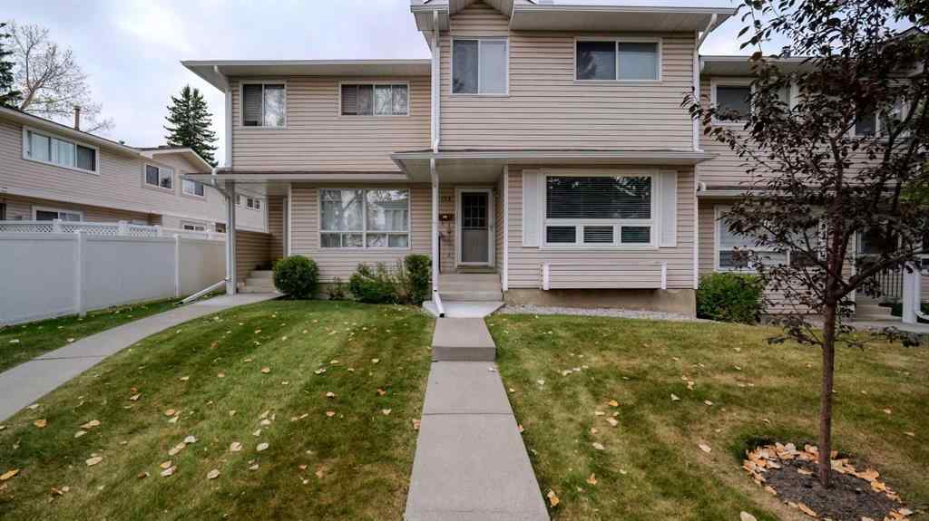 MLS® A2262352 - 135 Woodsman Lane SW in Woodbine Calgary, Residential