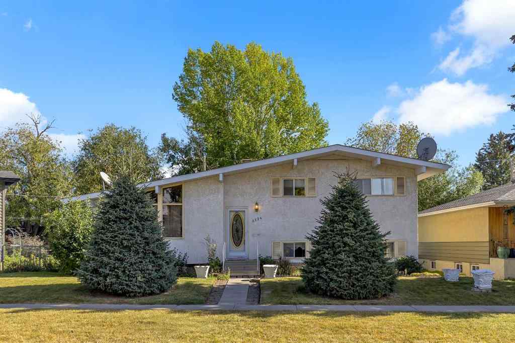 MLS® A2262353 - 3224 Carol Drive NW in Collingwood Calgary, Residential