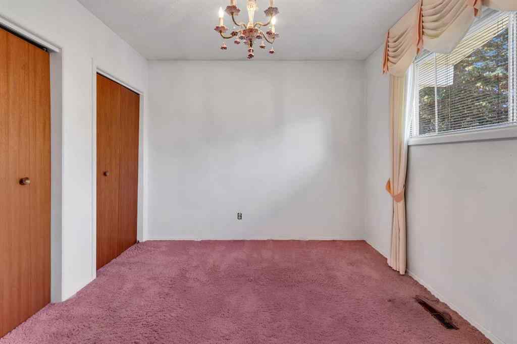 MLS® A2262353 - 3224 Carol Drive NW in Collingwood Calgary, Residential