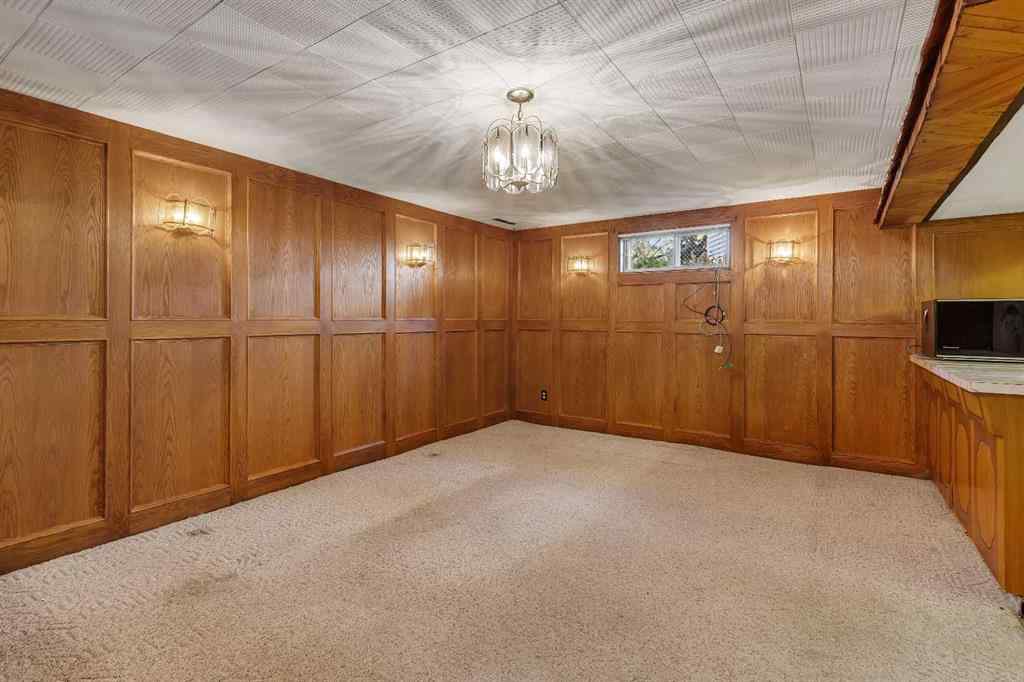 MLS® A2262353 - 3224 Carol Drive NW in Collingwood Calgary, Residential