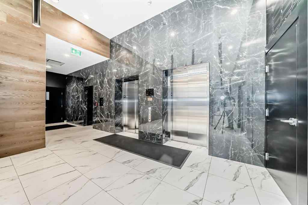 MLS® A2262357 - Unit #206 110 18a street nw   in West Hillhurst Calgary, Residential