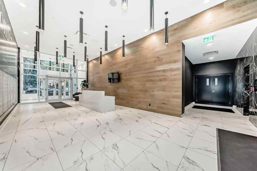 MLS® A2262357 - Unit #206 110 18a street nw   in West Hillhurst Calgary, Residential