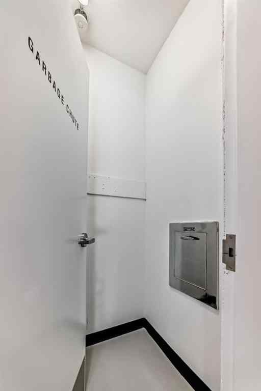 MLS® A2262357 - Unit #206 110 18a street nw   in West Hillhurst Calgary, Residential