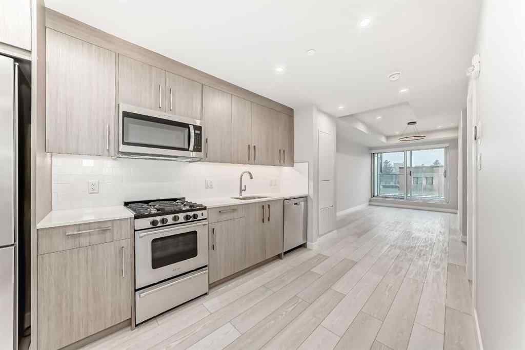 MLS® A2262357 - Unit #206 110 18a street nw   in West Hillhurst Calgary, Residential