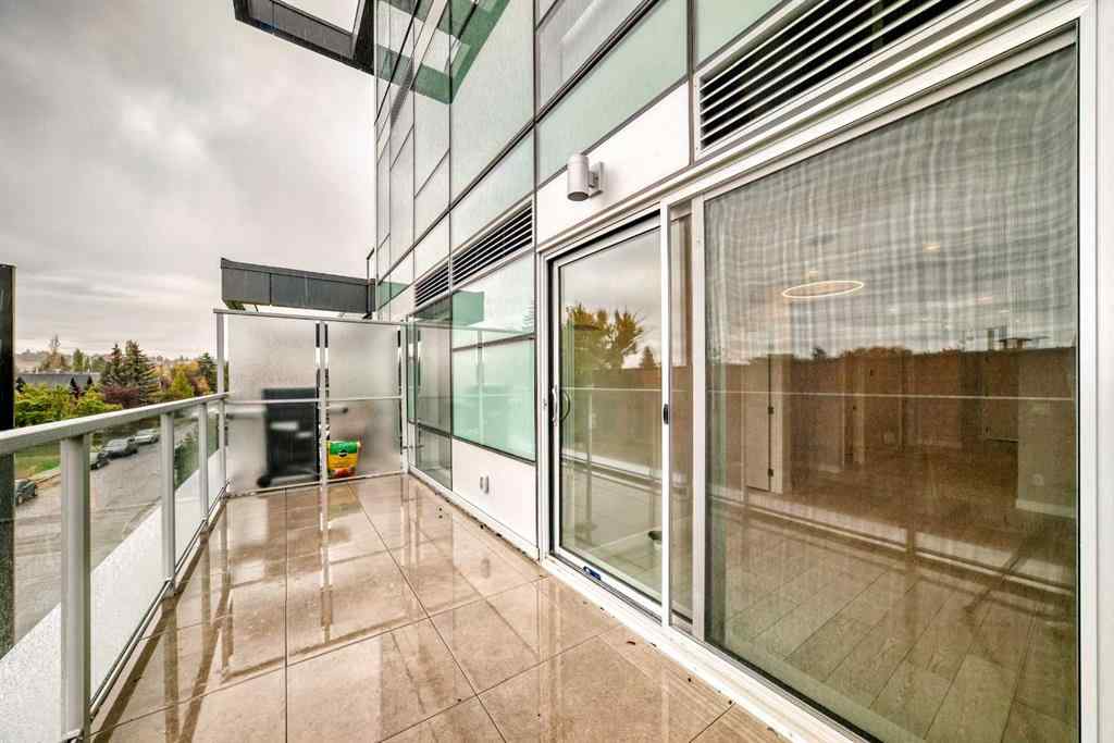 MLS® A2262357 - Unit #206 110 18a street nw   in West Hillhurst Calgary, Residential