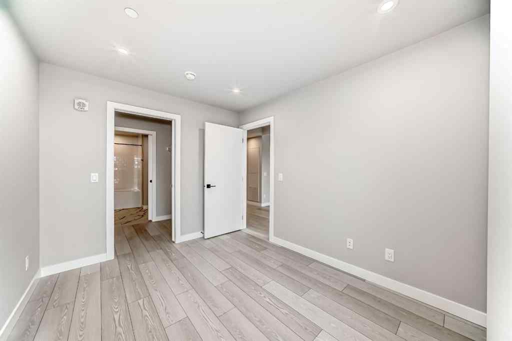 MLS® A2262357 - Unit #206 110 18a street nw   in West Hillhurst Calgary, Residential