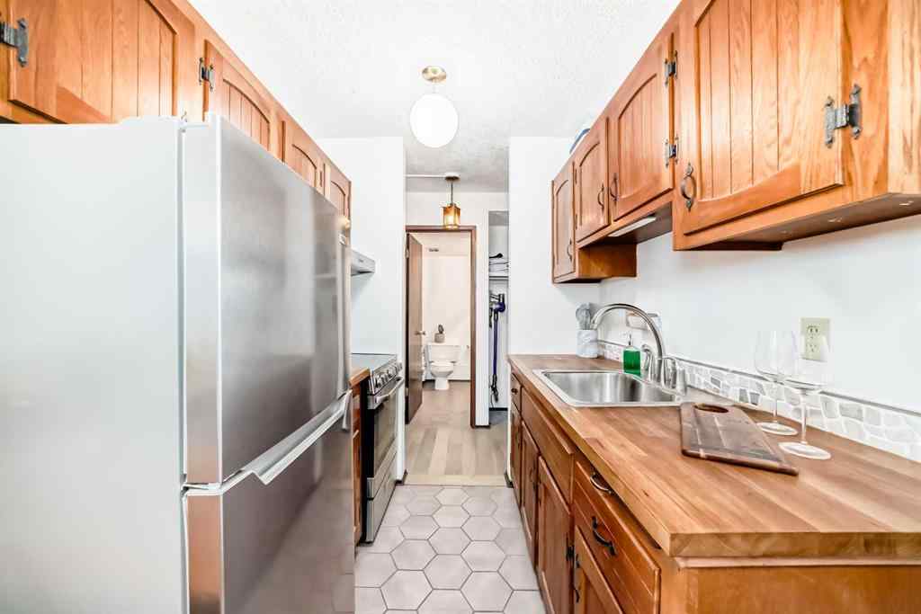 MLS® A2262358 - Unit #305 635 57 Avenue SW in Windsor Park Calgary, Residential