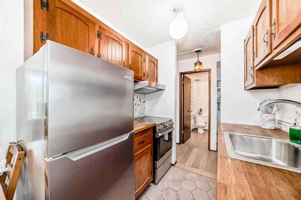 MLS® A2262358 - Unit #305 635 57 Avenue SW in Windsor Park Calgary, Residential