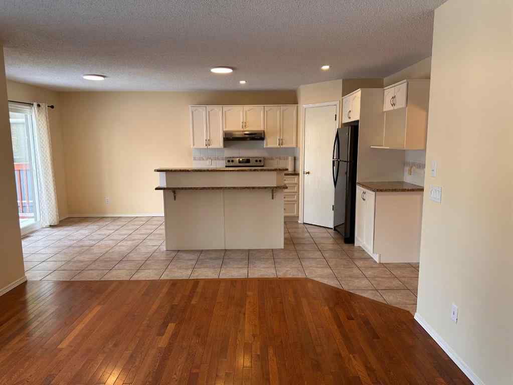 MLS® A2262359 - 513 Citadel Meadow Bay NW in Citadel Calgary, Residential