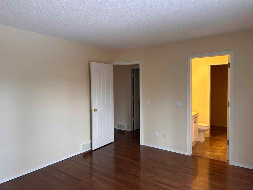 MLS® A2262359 - 513 Citadel Meadow Bay NW in Citadel Calgary, Residential