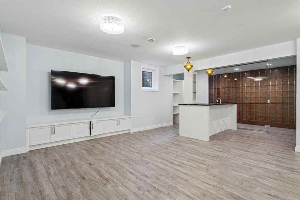 MLS® A2262369 - 1307 Baldwin Crescent SW in Bel-Aire Calgary, Residential