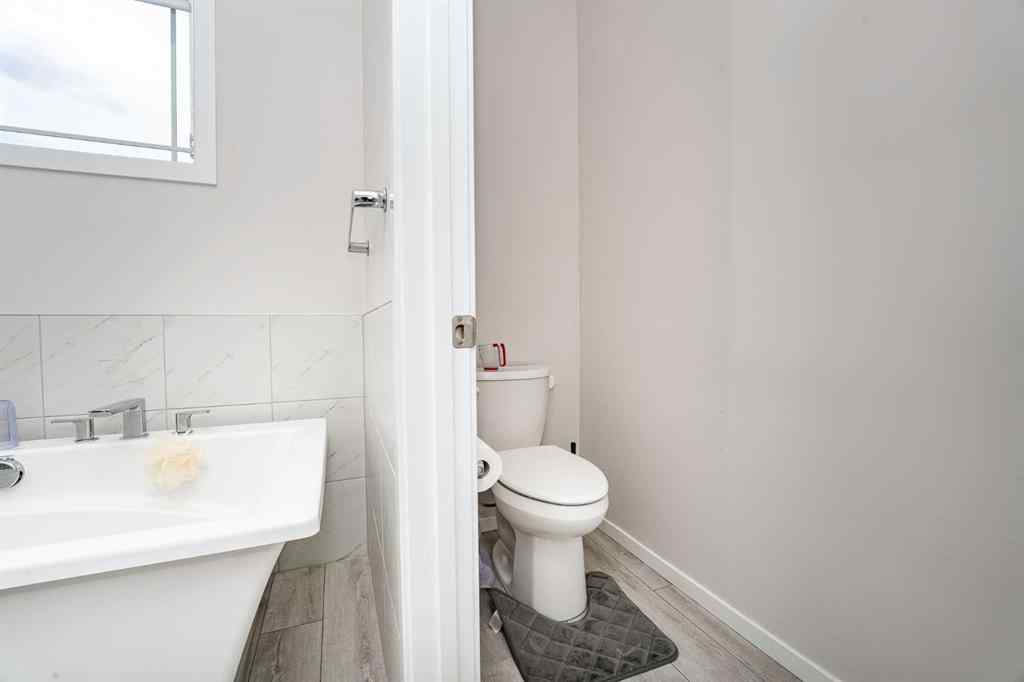 MLS® A2262371 - 717 Windrow Manor SW in South Windsong Airdrie, Residential