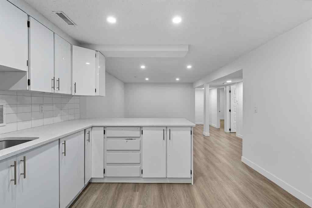 MLS® A2262374 - 2009 Cottonwood Crescent SE in Southview Calgary, Residential