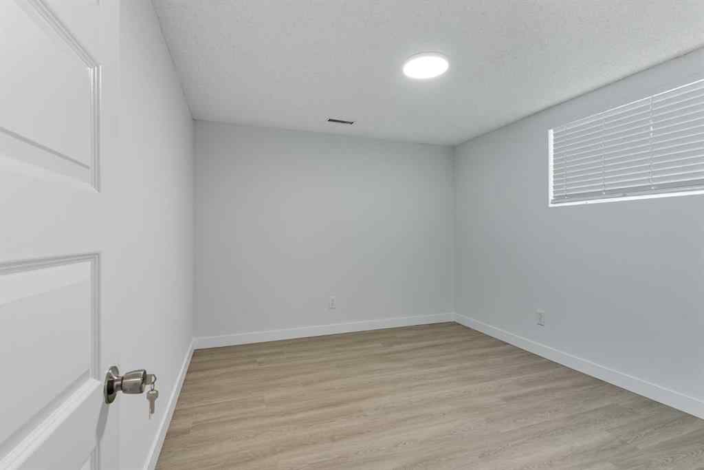 MLS® A2262374 - 2009 Cottonwood Crescent SE in Southview Calgary, Residential