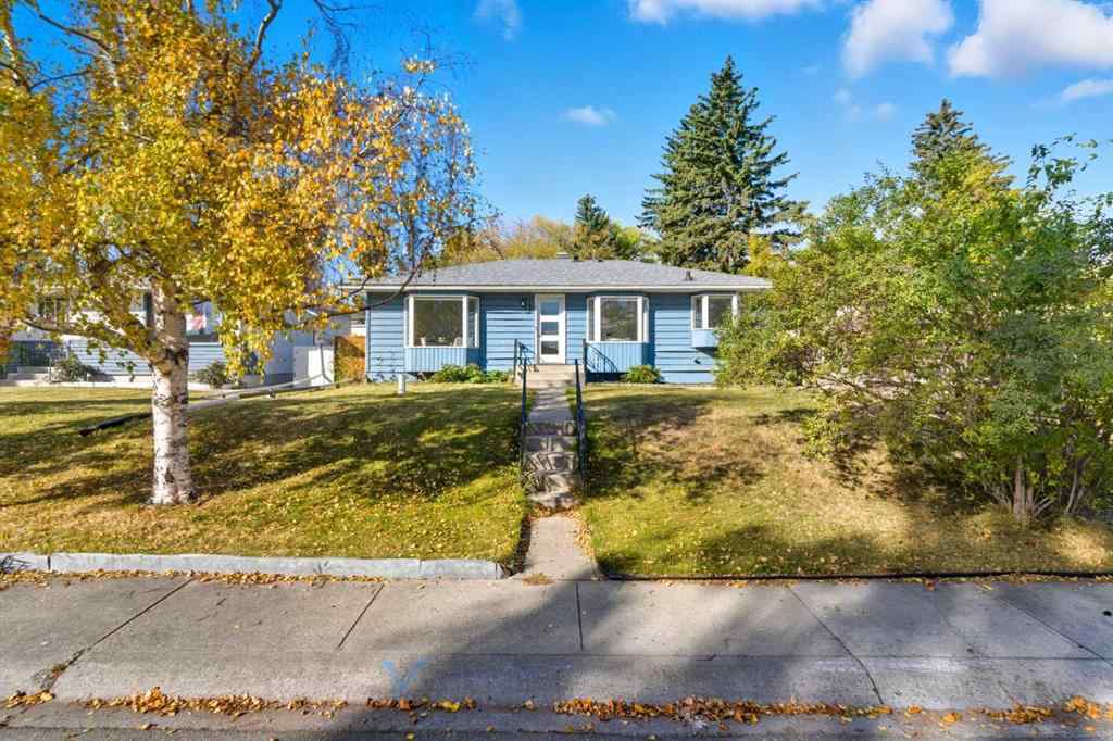 MLS® A2262374 - 2009 Cottonwood Crescent SE in Southview Calgary, Residential