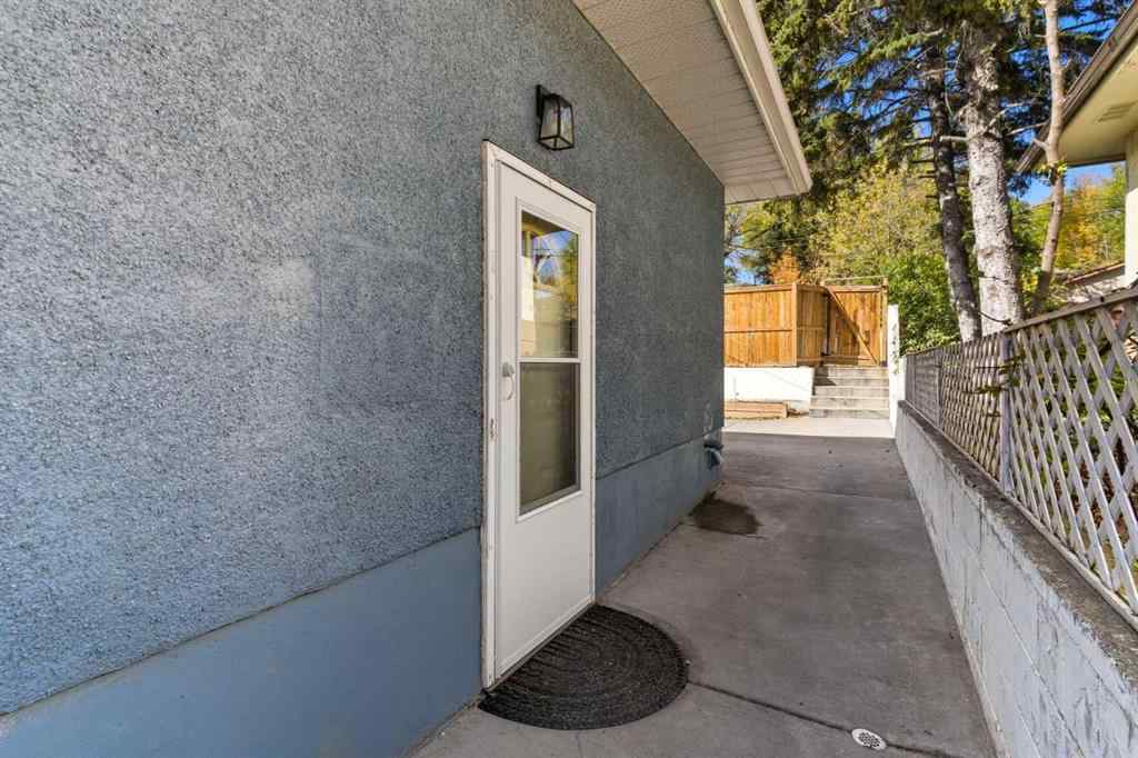 MLS® A2262374 - 2009 Cottonwood Crescent SE in Southview Calgary, Residential