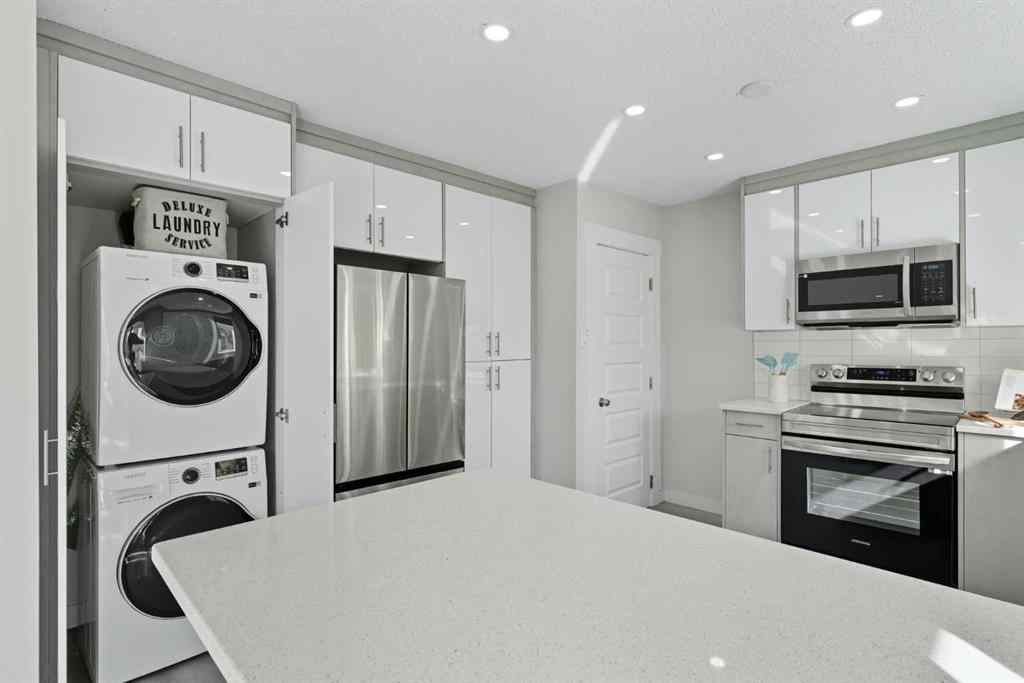 MLS® A2262374 - 2009 Cottonwood Crescent SE in Southview Calgary, Residential