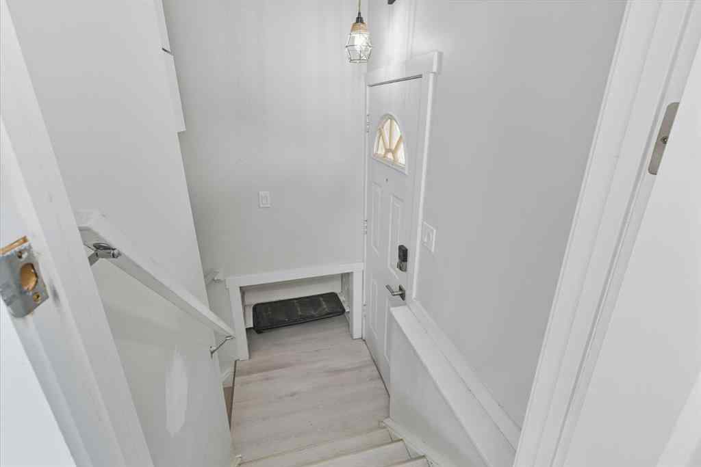 MLS® A2262374 - 2009 Cottonwood Crescent SE in Southview Calgary, Residential