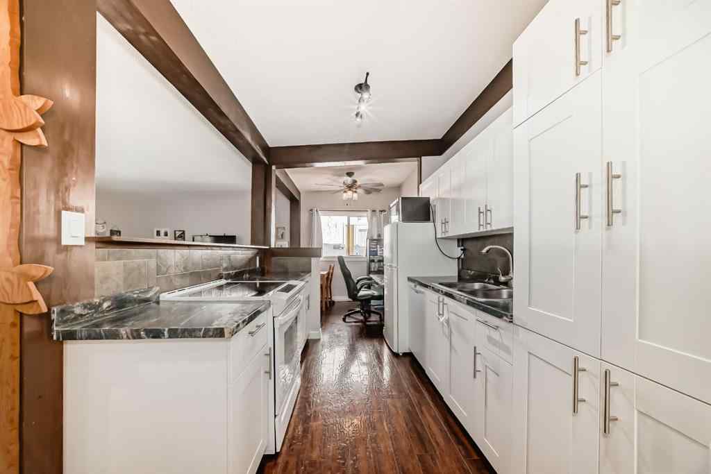 MLS® A2262384 - 724D Raynard Crescent SE in Albert Park/Radisson Heights Calgary, Residential