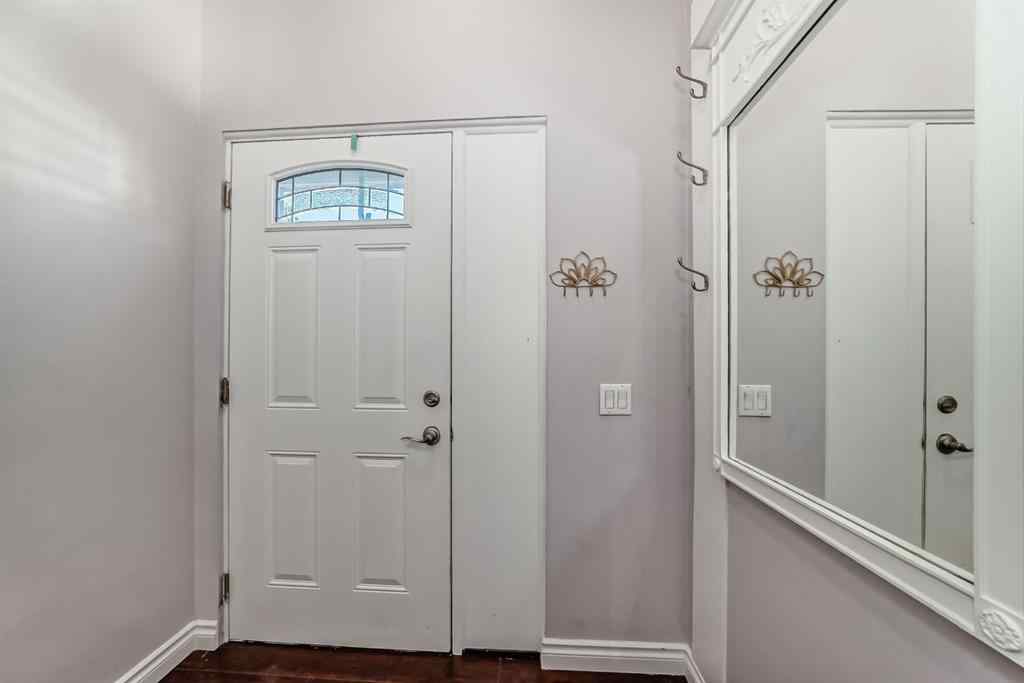 MLS® A2262384 - 724D Raynard Crescent SE in Albert Park/Radisson Heights Calgary, Residential