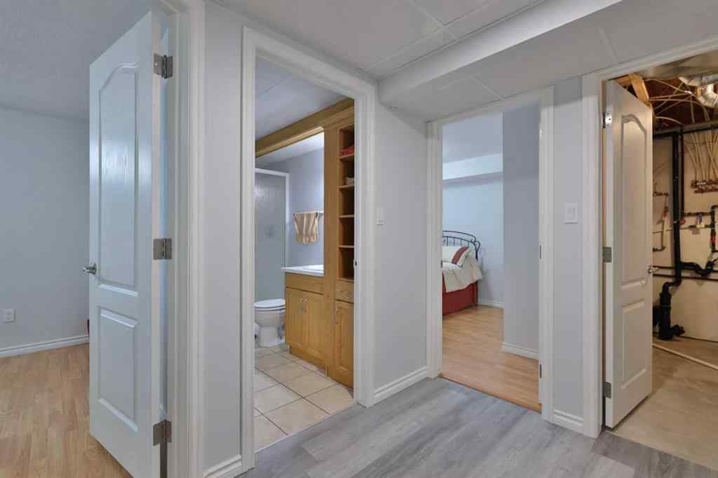 MLS® A2262390 - 6611 33 Avenue  in Century Meadows Camrose, Residential