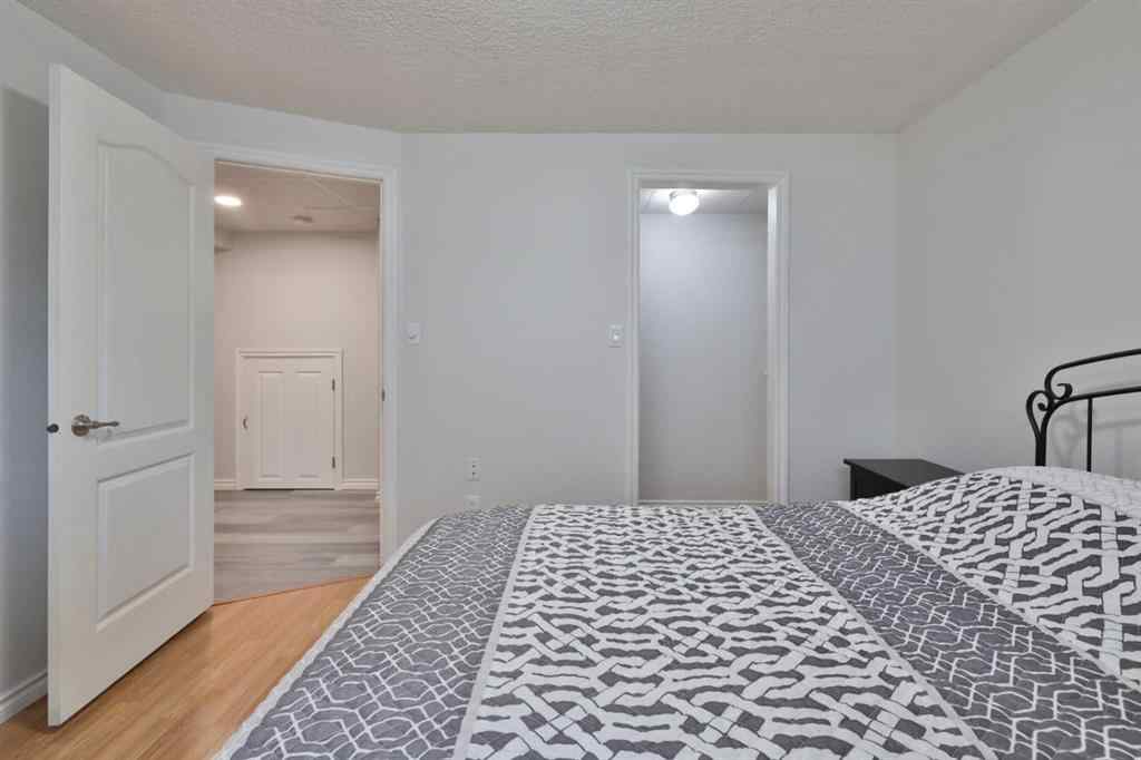 MLS® A2262390 - 6611 33 Avenue  in Century Meadows Camrose, Residential