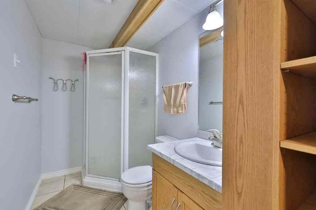 MLS® A2262390 - 6611 33 Avenue  in Century Meadows Camrose, Residential