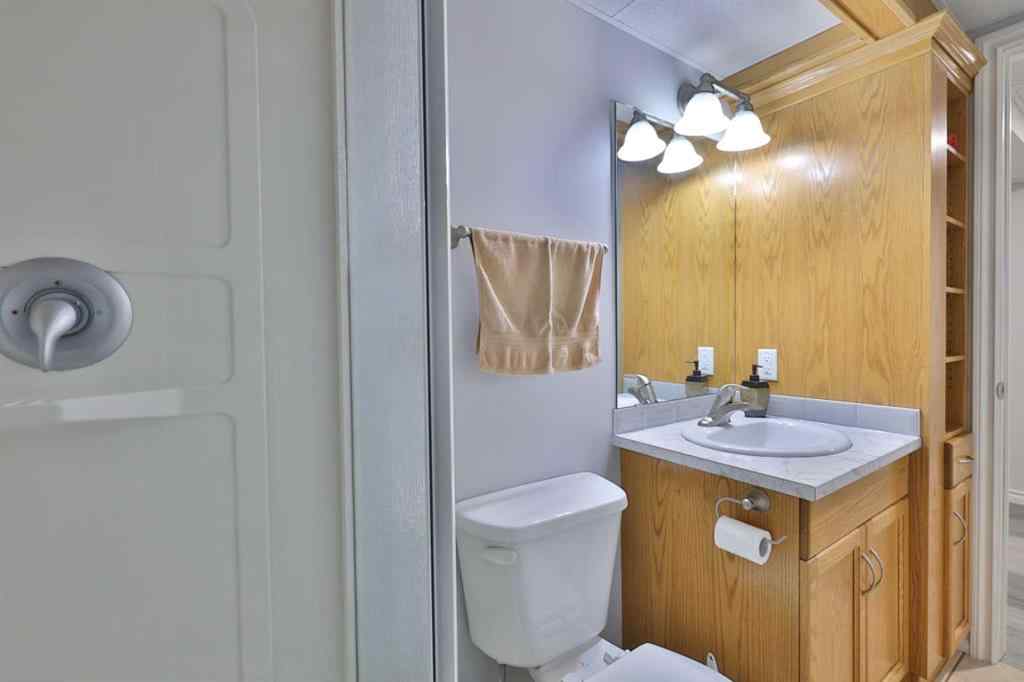 MLS® A2262390 - 6611 33 Avenue  in Century Meadows Camrose, Residential