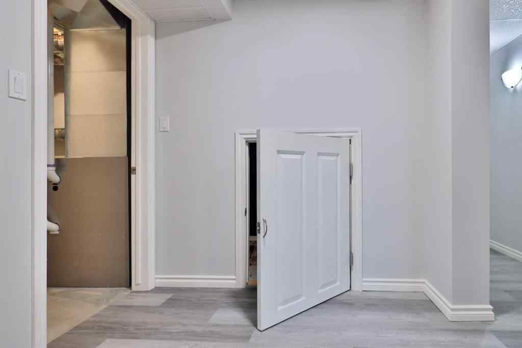 MLS® A2262390 - 6611 33 Avenue  in Century Meadows Camrose, Residential