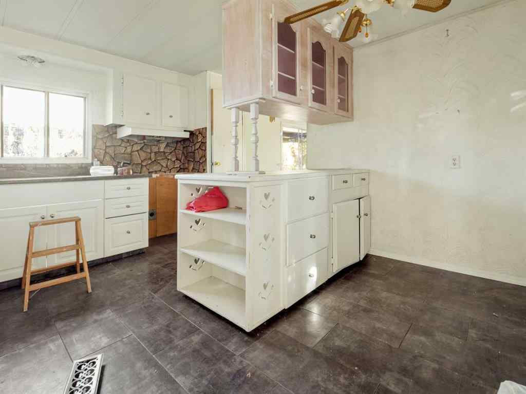 MLS® A2262391 - 404 5 Avenue  in NONE Warner, Residential