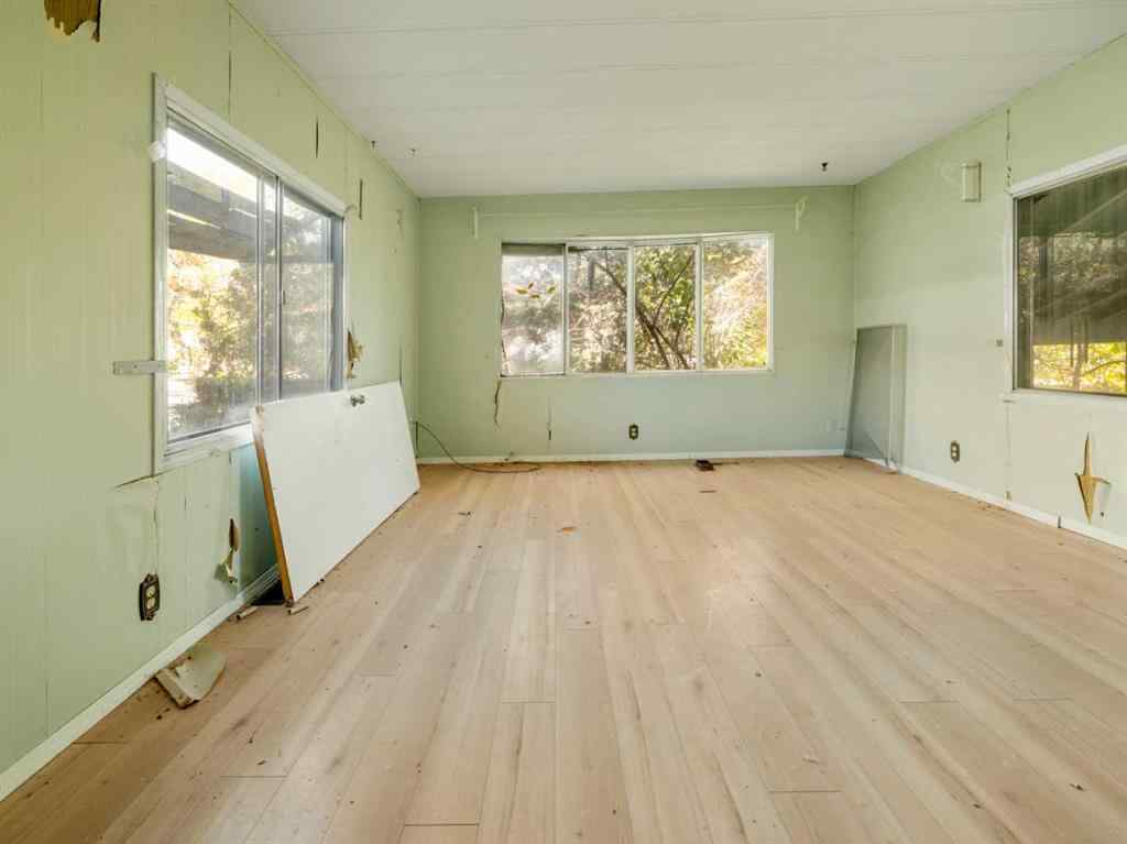 MLS® A2262391 - 404 5 Avenue  in NONE Warner, Residential